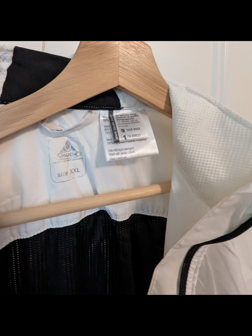 White Lightweight Wind Vest with Black Trim - Picture 5 of 5